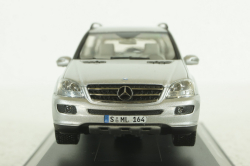 Mercedes ML500 W164, M-Klasse silver, Minichamps 1:43