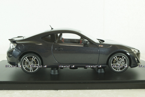 Toyota 86 "LIMITED" (Asian Version/RHD), grey metallic, 2012, 78772, AutoArt 1:18