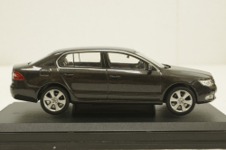 Skoda Superb B6, Braun Metallic, 143AB010YF, Abrex 1:43