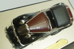 Mercedes 170S Cabriolet (closed) 1950, red/black, 43708, Signature Model 1:43