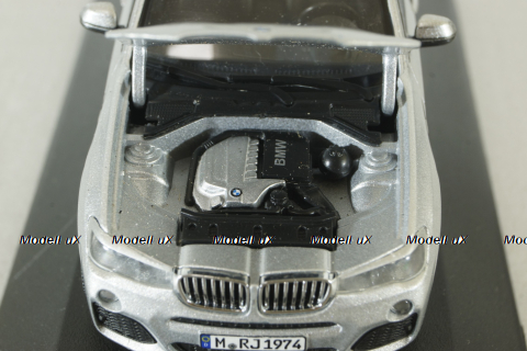 BMW X4 (F26) 2015, silver, Herpa 1:43