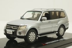 Mitsubishi Pajero Wagon 4 2008, Silver, SunStar 1:43