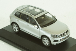 Volkswagen Touareg 2010 silver, Schuco 1:43