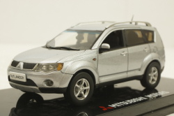 Mitsubishi Outlander XL 2006, SunStar 1:43
