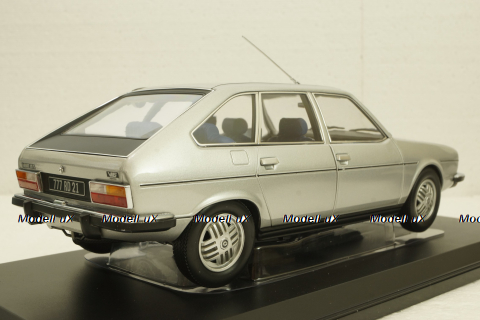 Renault 30 TX 1979, silver, 185272, Norev 1:18
