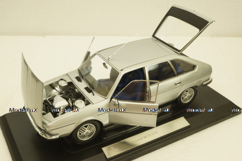 Renault 30 TX 1979, silver, 185272, Norev 1:18