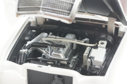 Mercedes 250 SE Limousine W108 (1965-1967) white, 183763, Norev 1:18