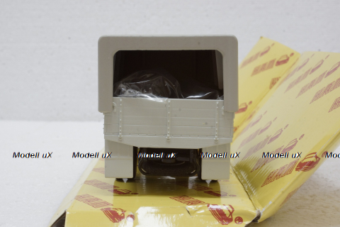 Зис-42М(5В) белый, Н600, Наш Автопром 1:43