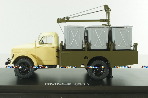 КММ-2 контейнерный мусоровоз на шасси ГАЗ-51Д 1958, желт/корич/хаки SSM1583, SSM 1:43