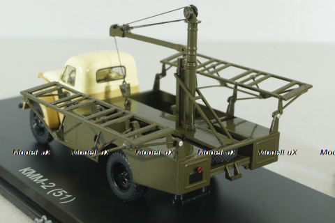 КММ-2 контейнерный мусоровоз на шасси ГАЗ-51Д 1958, желт/корич/хаки SSM1583, SSM 1:43