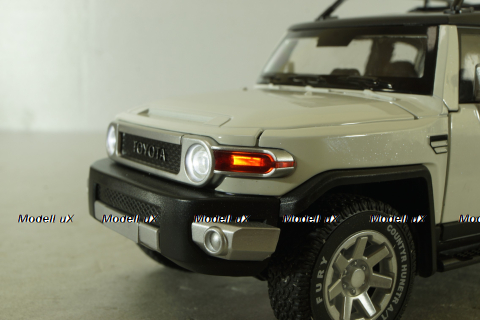 Toyota FJ Cruiser 2008, white, C4172, CHE ZHI 1:24