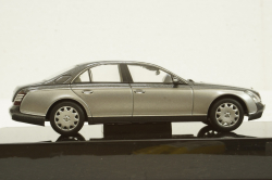 Maybach 57 SWB 2003 grey, 56153, Auto Art 1:43