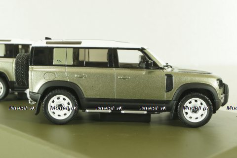 Land Rover Defender 110 2020 green & Land Rover Defender 90 2020 green, ALM410800, Almost Real 1:43