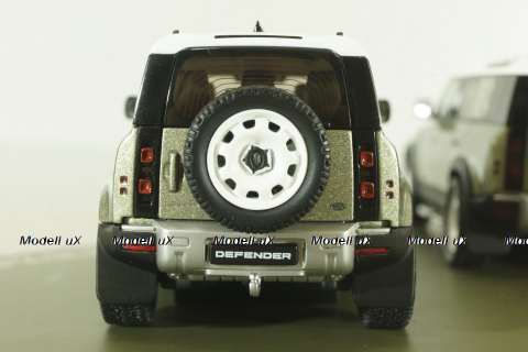 Land Rover Defender 110 2020 green & Land Rover Defender 90 2020 green, ALM410800, Almost Real 1:43