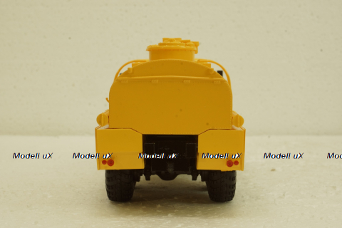 АЦ-8,5(255Б) Краз-255 Аєрофлот, бензовоз , АвтоИстория 1:43