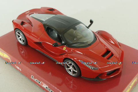 LaFerrari red Mattel, BLY61, Hot Wheels 1:24