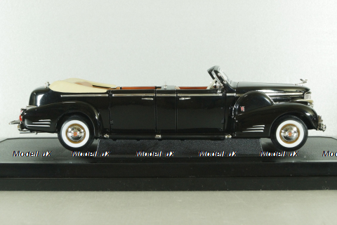 Cadillac V-16 Presidential Limousine 1938, black, 24028, Signature Models 1:24