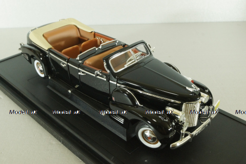 Cadillac V-16 Presidential Limousine 1938, black, 24028, Signature Models 1:24