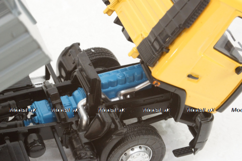 Маз-5550 самосвал, желтый/серый, АвтоИстория 1:43