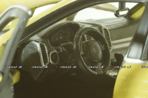 PORSCHE CAYENNE TURBO 2010  YELLOW, Burago 1:24