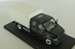 Газон NEXT C42R31 бортовой с тентом черный/серый Н231, Наш Автопром 1:43