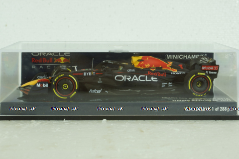 Oracle Red Bull Racing RB18, with pilot Max Verstappen, Winner Mexican GP 2022, 417222001, Minichamps 1:43