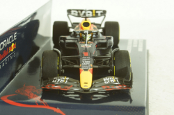 Oracle Red Bull Racing RB18, with pilot Max Verstappen, Winner Mexican GP 2022, 417222001, Minichamps 1:43