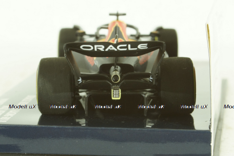 Oracle Red Bull Racing RB18, with pilot Max Verstappen, Winner Mexican GP 2022, 417222001, Minichamps 1:43