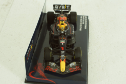 Oracle Red Bull Racing RB18, with pilot Max Verstappen, Winner Mexican GP 2022, 417222001, Minichamps 1:43