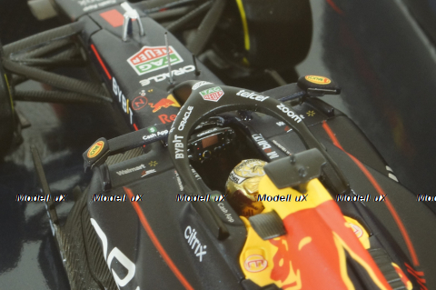 Oracle Red Bull Racing RB18, with pilot Max Verstappen, Winner Mexican GP 2022, 417222001, Minichamps 1:43