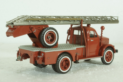 Газ-51 АЛГ-17, Автолестница с гидравлическим приводом, Сарлаб 1:43