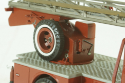 Газ-51 АЛГ-17, Автолестница с гидравлическим приводом, Сарлаб 1:43