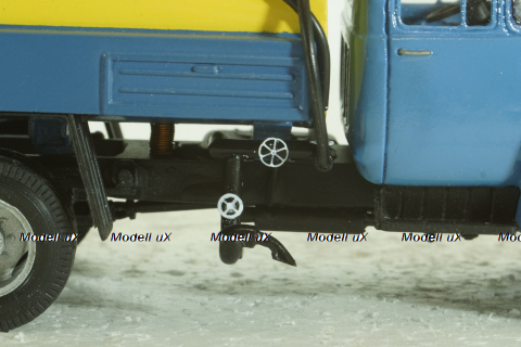 ПМ-130Б Зил-130 , поливомоечный, KV Мастерская 1:43