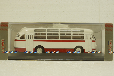 Лаз-695Е 1961г. бело-красный, 04003А, Classicbus 1:43
