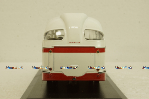 Лаз-695Е 1961г. бело-красный, 04003А, Classicbus 1:43