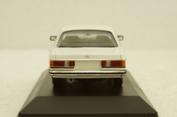 Mercedes 230E (W123) 1982, white, 943032206, Maxichamps 1:43