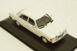 Mercedes 230E (W123) 1982, white, 943032206, Maxichamps 1:43