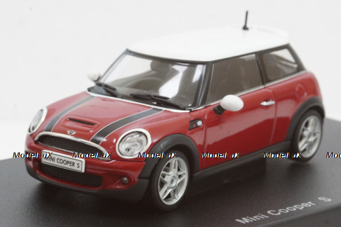 Mini Cooper S 2006 R55, red/white roof , 55006, AutoArt 1:43