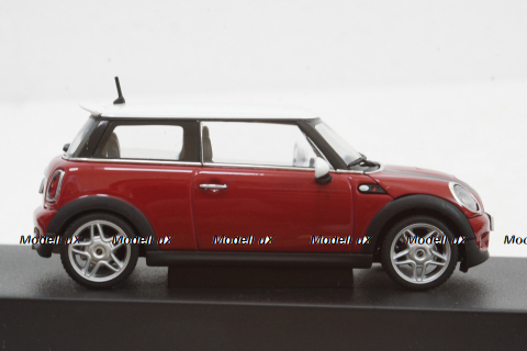Mini Cooper S 2006 R55, red/white roof , 55006, AutoArt 1:43