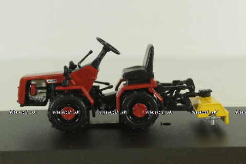 МТЗ-132, Беларус-132 трактор 1992, красный, ТРАКТОРЫ история,люди,машины (Hachette) №94 1:43