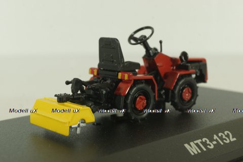 МТЗ-132, Беларус-132 трактор 1992, красный, ТРАКТОРЫ история,люди,машины (Hachette) №94 1:43