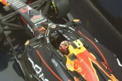 Oracle Red Bull Racing RB18, with pilot Sergio Perez, Mexican GP 2022, 417222011, Minichamps 1:43