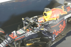 Red Bull Racing Honda RB16B - Max Verstappen - Winner Dutch GP 2021, 410211433, Minichamps 1:43