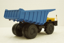 Белаз-7527 карьерный самосвал, желтый/синий, Н012, Наш Автопром 1:43