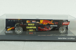 Red Bull Racing Honda RB16B - Max Verstappen – Winner Abu Dhabi GP 2021 W/Pitboard – WC 2021, 410212333, Minichamps 1:43
