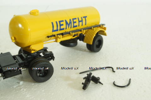 Полуприцеп-цементовоз ТЦ-4 1960, арт.100718, АвтоИстория 1:43