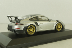 Porsche 911 (991.2) GT2RS Weissach package 2018, silver with gold rims, 413067231, Minichamps 1:43