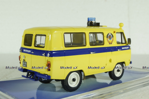 УАЗ-452 милиция 1983г., TruckTyr 1:43