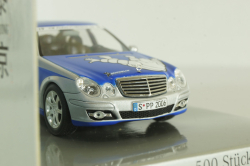 Mercedes E320 BlueTEC (W211) Rallye Paris-Peking "Team Michelin" Nr.19 2006, silver/blue, B66962269, Minichamps 1:43