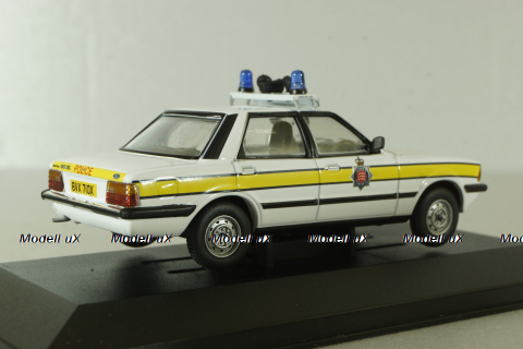 Ford Cortina 2.0 (MK5) police, VA15003, Vanguards 1:43